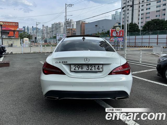 Mercedes-Benz CLA-Class C117 CLA250 4MATIC - фото 3