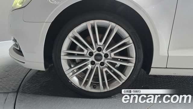 Audi A3 40 TFSI 8V - фото 4