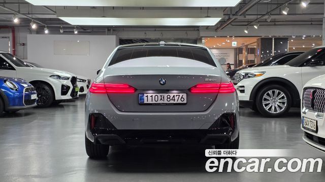 BMW 5-Series G60 520i M Sport - фото 0