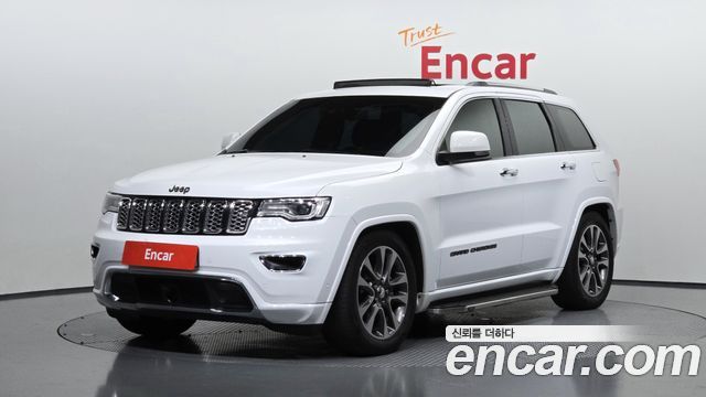 Jeep Cherokee 3.0 Diesel Overland WK2 - фото 0