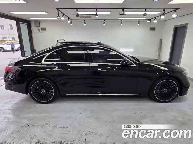 Mercedes-Benz E-Class W214 E300 4MATIC AMG Line - фото 3