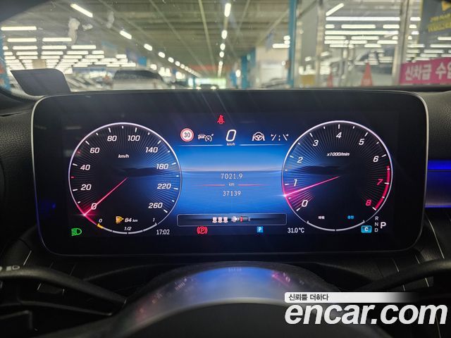 Mercedes-Benz C-Class W206 C200 Avantgarde - фото 2