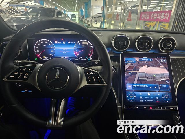 Mercedes-Benz C-Class W206 C200 Avantgarde - фото 3
