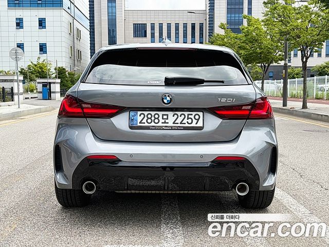 BMW 1-Series F40 120i M Sports - фото 3