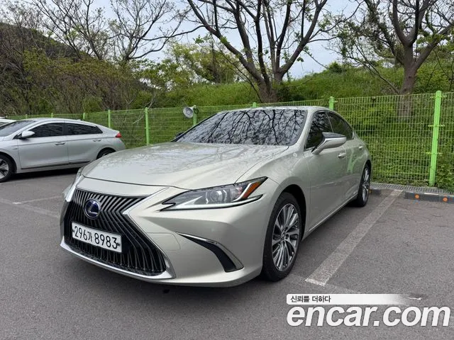 Lexus ES 7-го поколения Luxury - фото 0