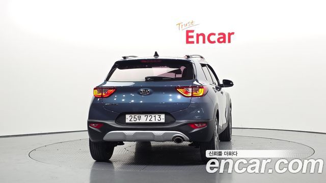 Kia Stonic 1.4 Prestige - фото 3