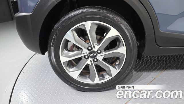 Kia Stonic 1.4 Prestige - фото 4