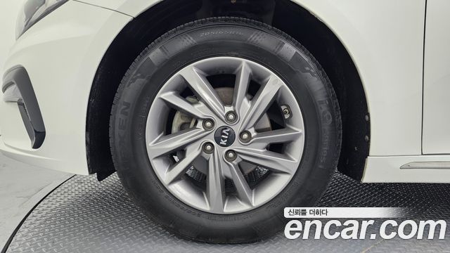 Kia K5 Новый 2-го поколения 2.0 LPI Rental Car Luxury - фото 4