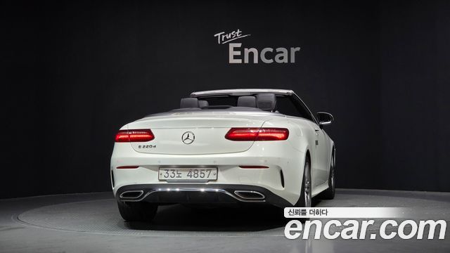 Mercedes-Benz E-Class W213 E220d Cabriolet - фото 3