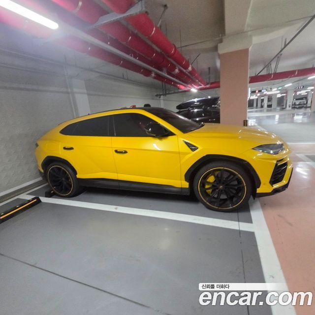 Lamborghini Urus 4.0 V8 - фото 1