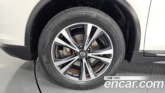 Nissan X-Trail 2.5 4WD - фото 4