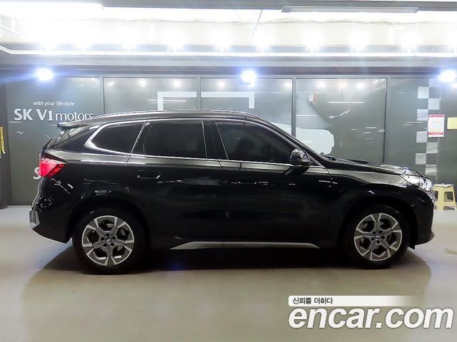 BMW X1 U11 xDrive 20i xLine - фото 2