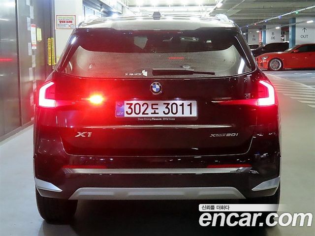 BMW X1 U11 xDrive 20i xLine - фото 4