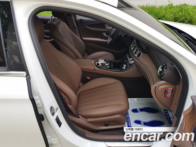 Mercedes-Benz E-Class W213 E220d 4MATIC Exclusive - фото 3