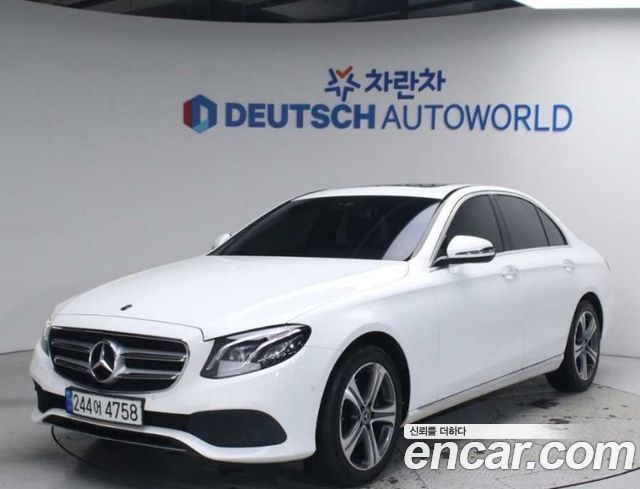 Mercedes-Benz E-Class W213 E220d Avantgarde - фото 0