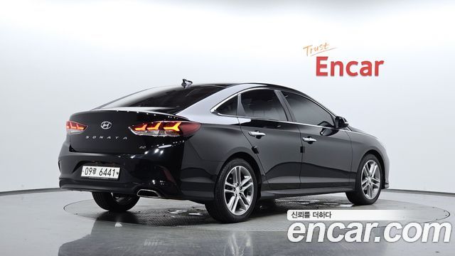 Hyundai Sonata 2.0 Smart Spicial - фото 1