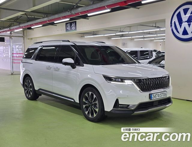 Kia Carnival 4-го поколения 9-Seater Noblesse - фото 1