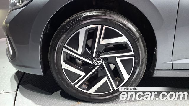 Volkswagen Jetta 7-го поколения 1.5 TSI Premium - фото 4