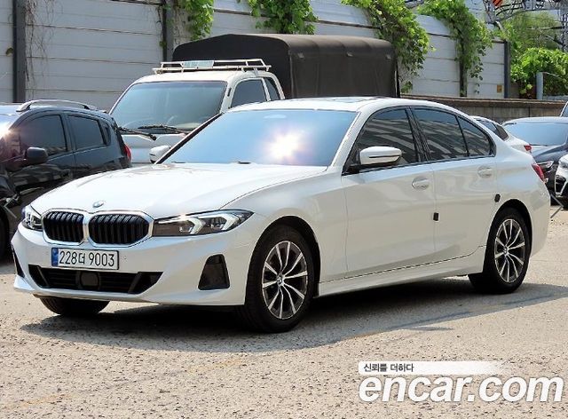 BMW 3-Series G20 320i - фото 1