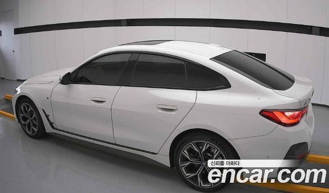 BMW i4 eDrive40 M Sports - фото 1