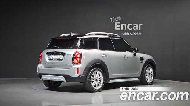 Mini Countryman Classic Plus Launch Pack 2nd Gen - фото 1