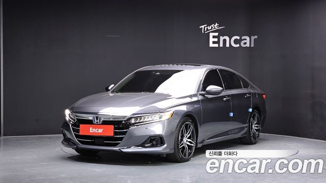 Honda Accord 10-го поколения 2.0 Hybrid Touring - фото 0