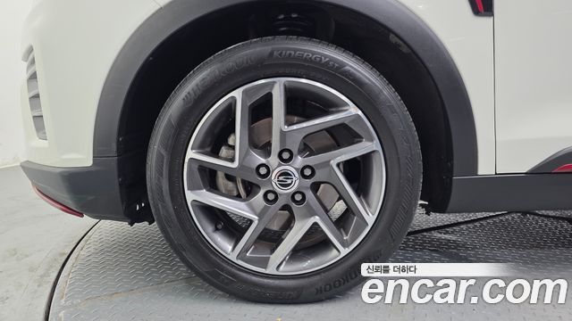 SsangYong Tivoli Gasoline 1.5 2WD R-PLUS White - фото 4