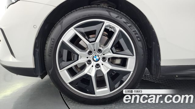 BMW 5-Series G60 520i - фото 4
