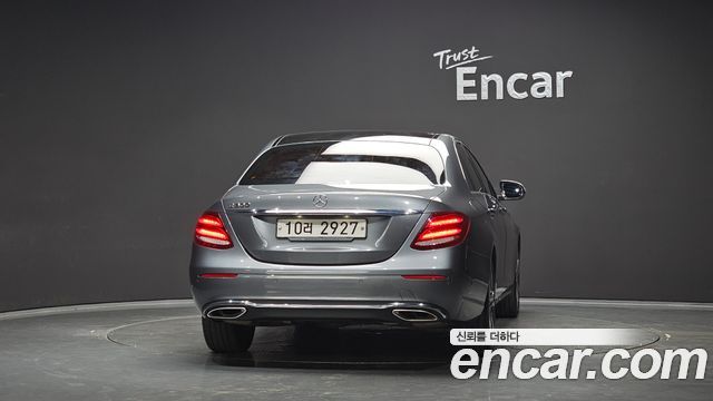 Mercedes-Benz E-Class W213 E300 Avantgarde - фото 3