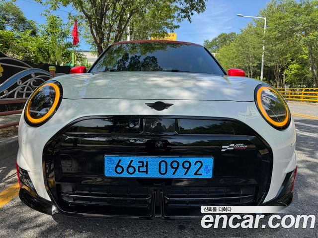 Mini Cooper 4-го поколения JCW - фото 2