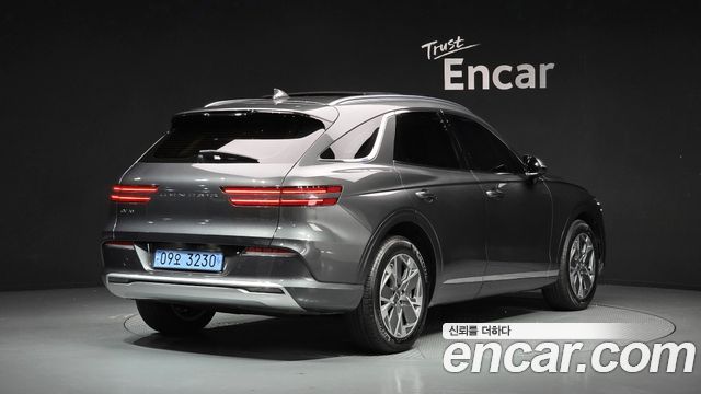 Genesis GV70 e-AWD - фото 1