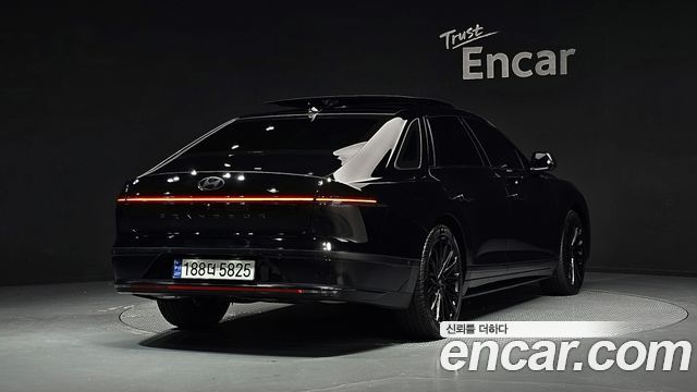 Hyundai Grandeur GN7, гибрид Calligraphy - фото 2