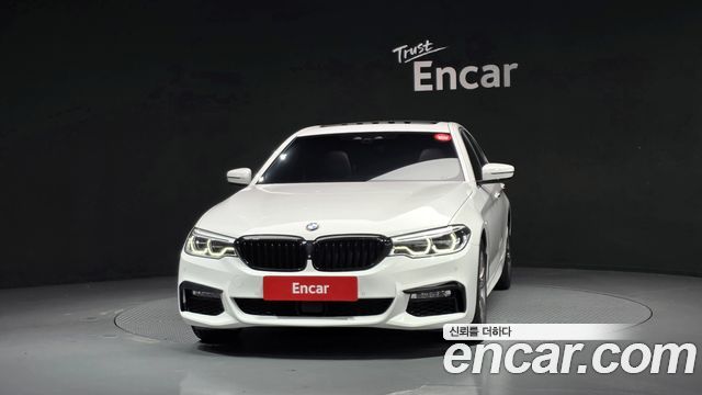 BMW 5-Series G30 530i M Sport Package Plus - фото 2