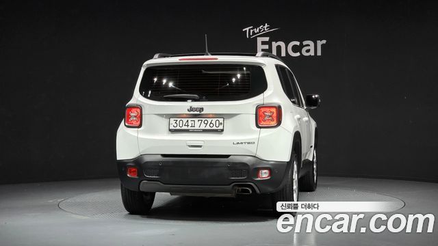 Jeep Renegade 2.4 Limited - фото 3