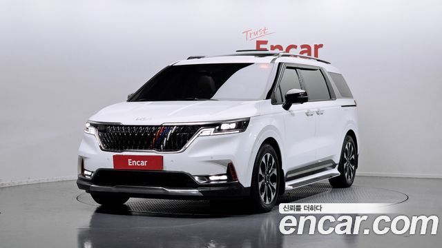 Kia Carnival 4-го поколения 9-Seater Signature - фото 0