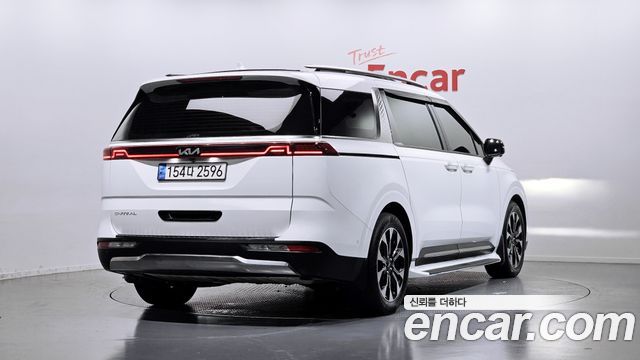 Kia Carnival 4-го поколения 9-Seater Signature - фото 1