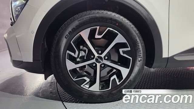 Kia Sportage 5-го поколения, гибрид Signature Gravity 4WD - фото 4