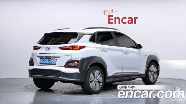 Hyundai Kona Premium - фото 1