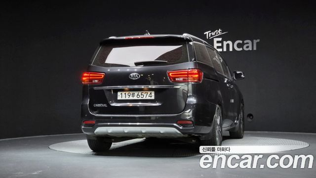 Kia Carnival Новый 9-Seater Luxury - фото 3
