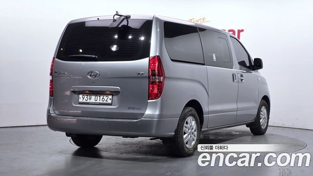 Hyundai Starex Новый Van 5-Seater Smart - фото 1