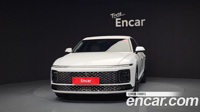 Hyundai Grandeur GN7, гибрид Calligraphy - фото 2
