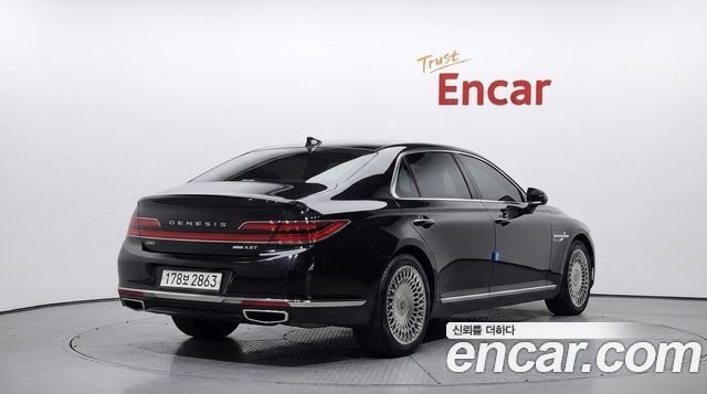 Genesis G90 3.3 T AWD Premium Luxury - фото 1