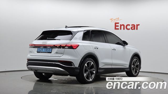 Audi Q4 e-tron F4 40 Premium - фото 1