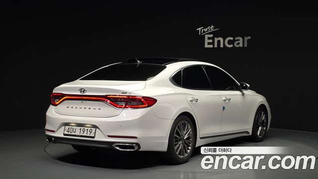 Hyundai Grandeur IG 3.0 Exclusive Special - фото 1
