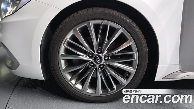 Hyundai Grandeur IG 3.0 Exclusive Special - фото 4