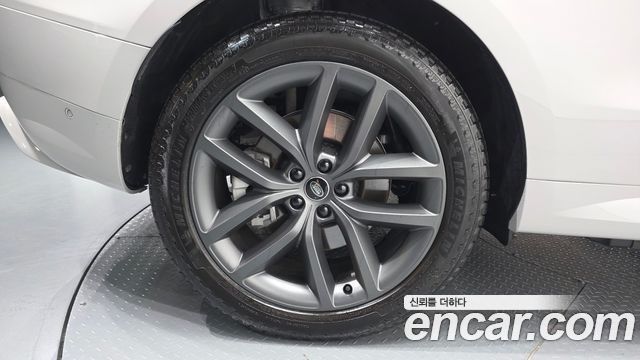 Land Rover Range Rover Sport 3-го поколения P550E Dynamic HSE - фото 4