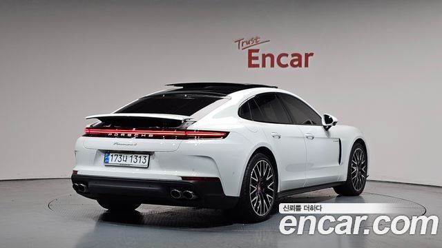Porsche Panamera 2.9 AWD E-Hybrid - фото 0