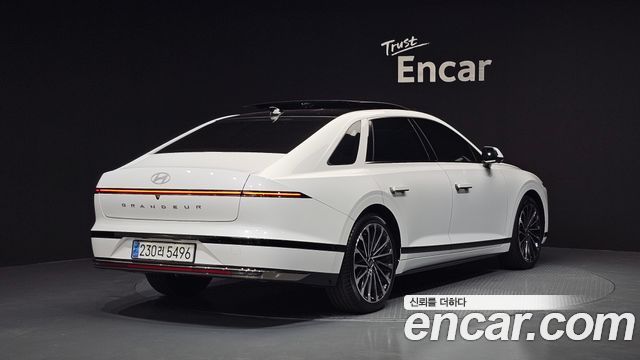 Hyundai Grandeur GN7, гибрид Calligraphy - фото 1