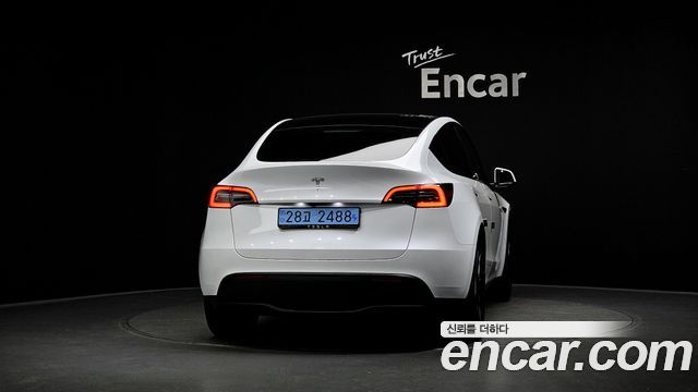Tesla Model Y RWD - фото 3