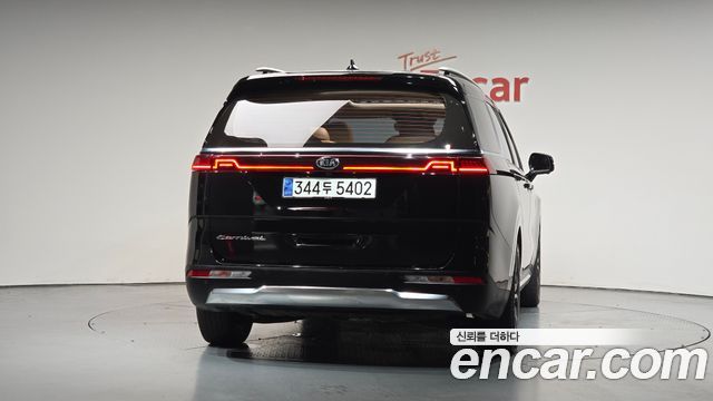 Kia Carnival 4-го поколения 9-Seater Signature - фото 3